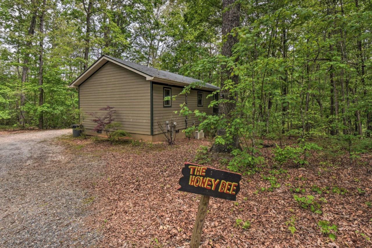 The Honeybee Cabin With Private Porch And Hot Tub Clarkesville Exteriér fotografie